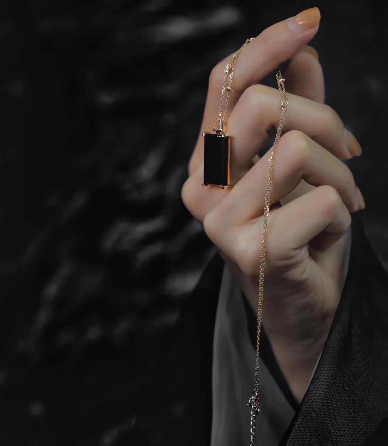 这是我国独有的文明，源自鼎鼎大名的玉雕师陆子冈，涵义平安无事  第9张