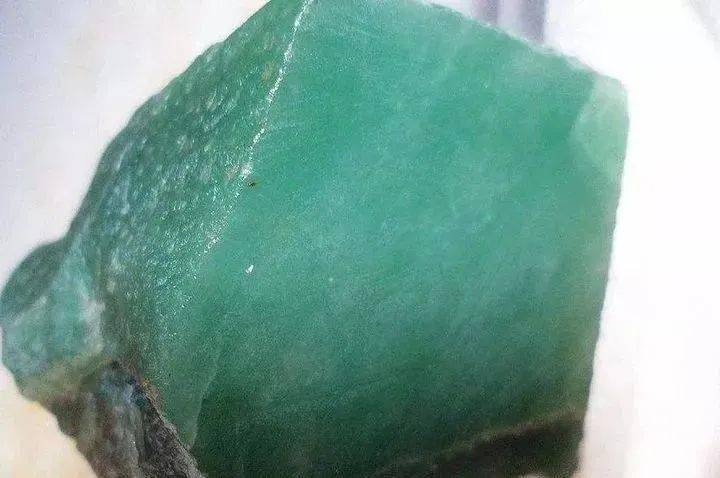 绿色玉石里的一匹黑马，高性价比高颜值，错失的人肠子都悔青了！  第5张