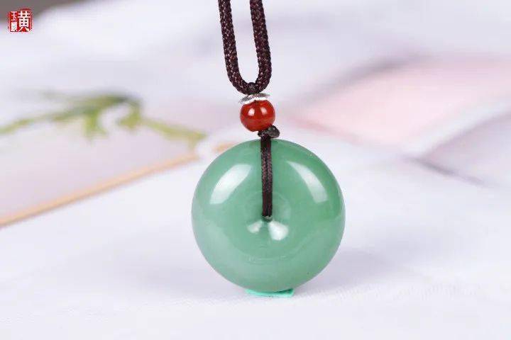 绿色玉石里的一匹黑马，高性价比高颜值，错失的人肠子都悔青了！  第8张