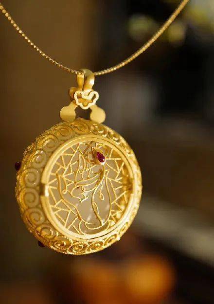 和田玉籽料镶嵌怎样美观又廉价呢  第4张