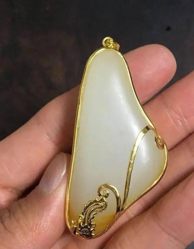 和田玉籽料镶嵌怎样美观又廉价呢  第15张