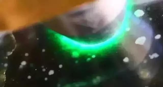 为什么新人买翡翠简单上当受骗，背面原因值得沉思！  第11张