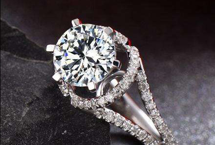 一个本是天外来客的莫桑钻，价值为何与钻石千差万别  第4张