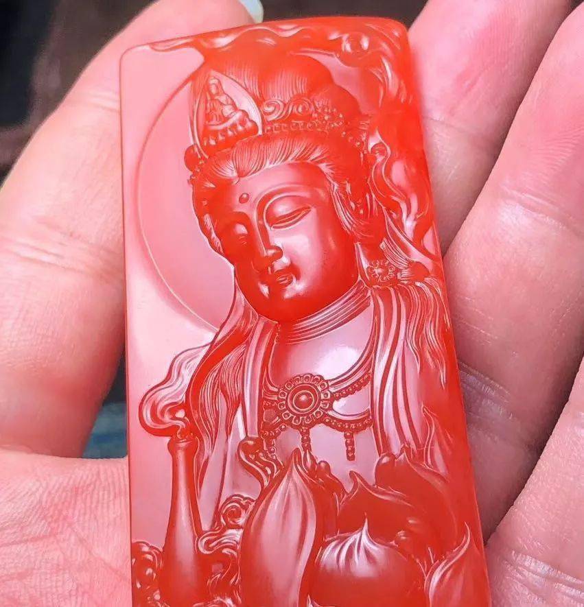 商场买的翡翠手镯保山南红和凉山南红之间，为什么价格距离这么大？  第7张