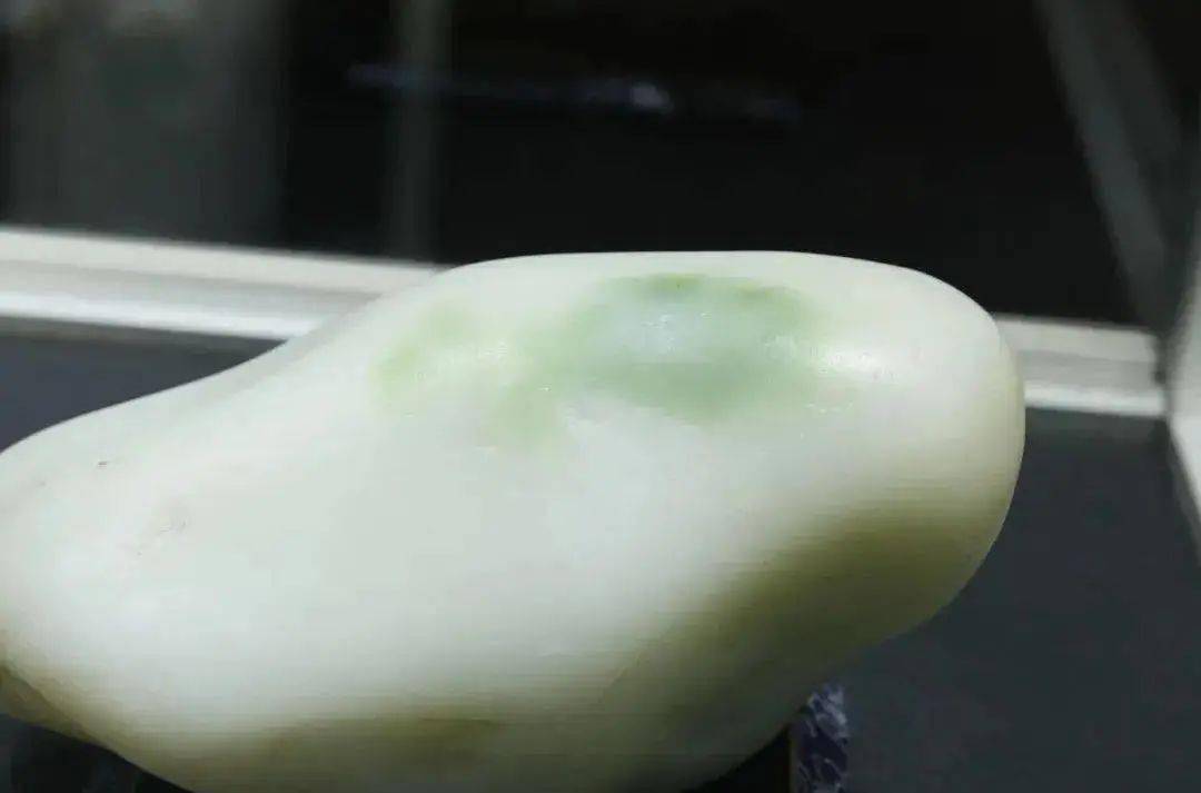 家有黄金万两，不如凝翠一方，怎么辨别翠青的好坏？  第11张