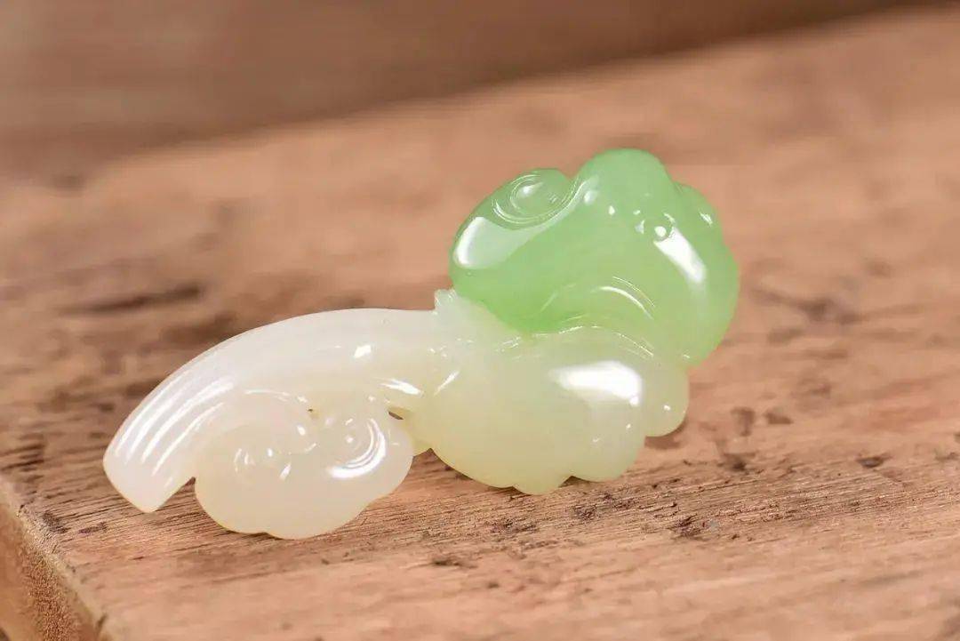 家有黄金万两，不如凝翠一方，怎么辨别翠青的好坏？  第20张