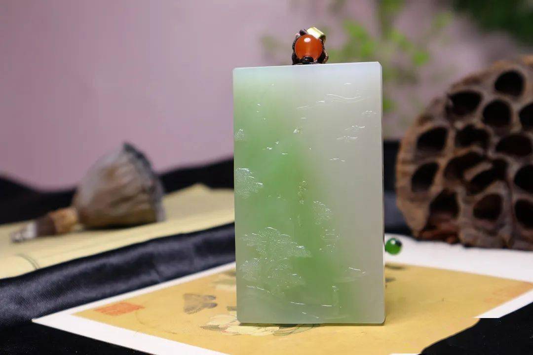 家有黄金万两，不如凝翠一方，怎么辨别翠青的好坏？  第22张