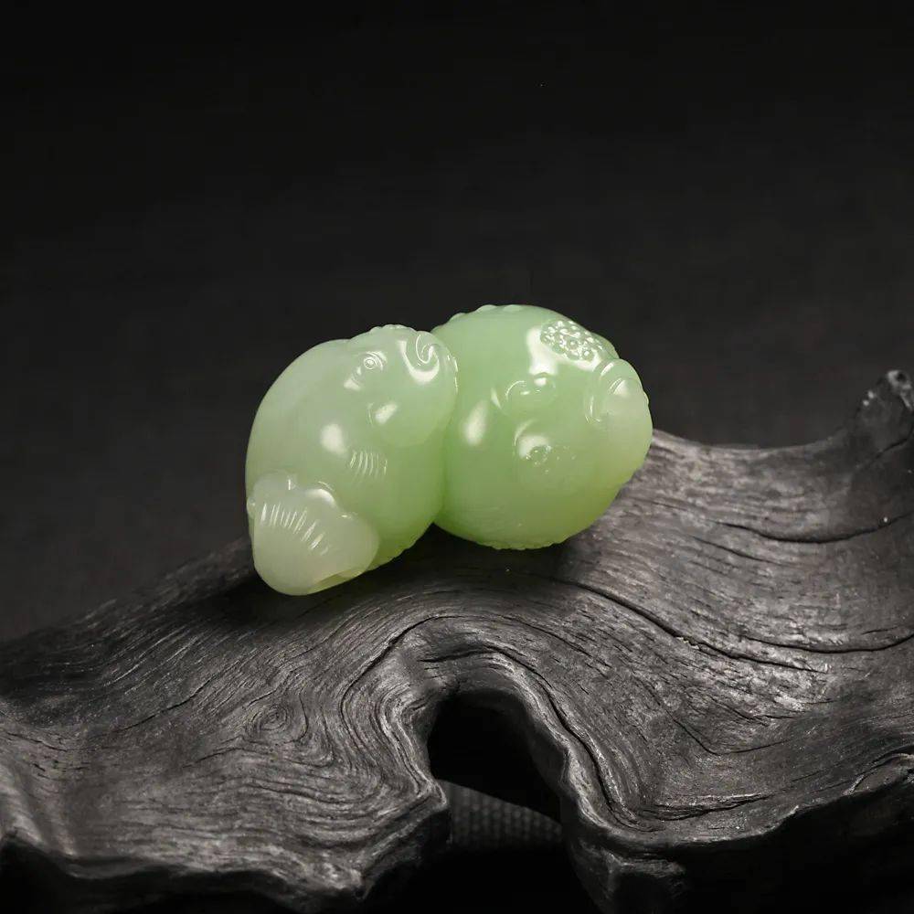 家有黄金万两，不如凝翠一方，怎么辨别翠青的好坏？  第25张