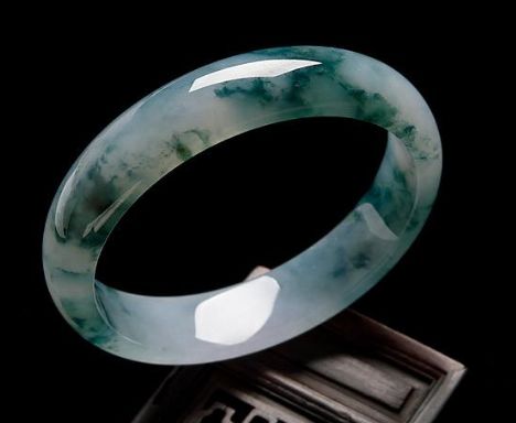 翡翠手镯还有这样的优点，你知道吗？  第2张