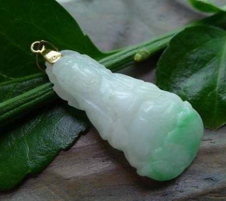 在进行翡翠保藏的时分，都需求知道哪些常识？  第2张