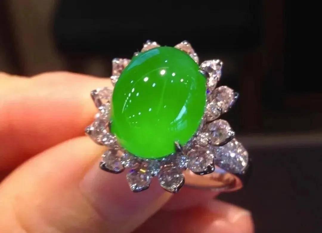 直播之下，翡翠价格体系真的通明了吗？  第3张