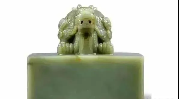 “帝王之玉”和田青玉，在保藏商场继续走热  第7张