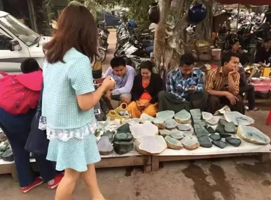 缅甸是国际最大的翡翠出产国，在那里买翡翠真的廉价吗？  第3张