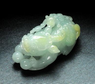 翡翠貔貅的来历是什么？翡翠貔貅都有哪些涵义？  第2张