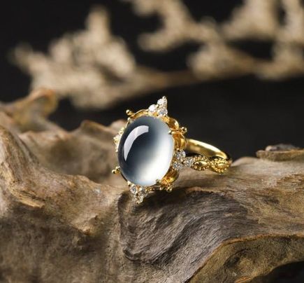 翡翠戒指佩带的技巧都有哪些？  第3张