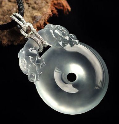 冰种翡翠应该怎么区分？冰种翡翠和玻璃种翡翠的不同有哪些？  第2张