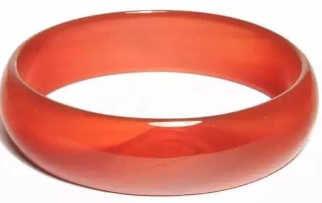 怎样辨别天然红玛瑙？你知道吗？  第2张