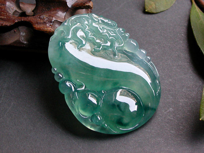 软玉与翡翠的四点不同之处，你知道吗？  第3张