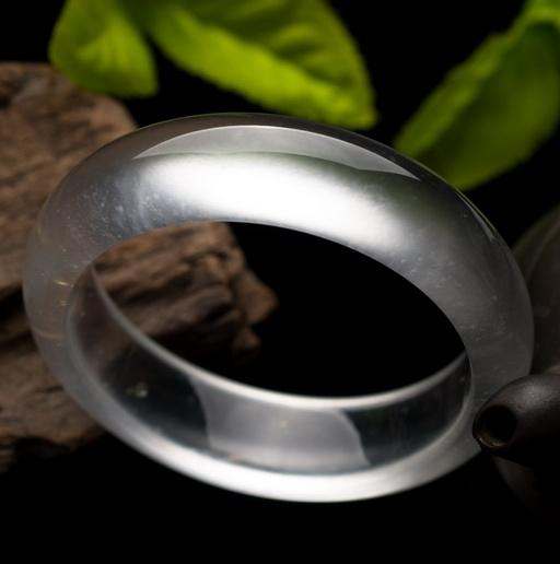 水沫玉与缅甸A货翡翠玉都有哪些差异，其价值有什么不同  第2张