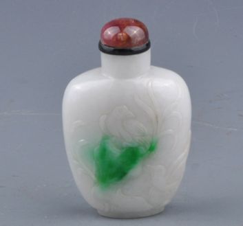 翡翠鼻烟壶有哪些品种，应该怎么判定？  第3张