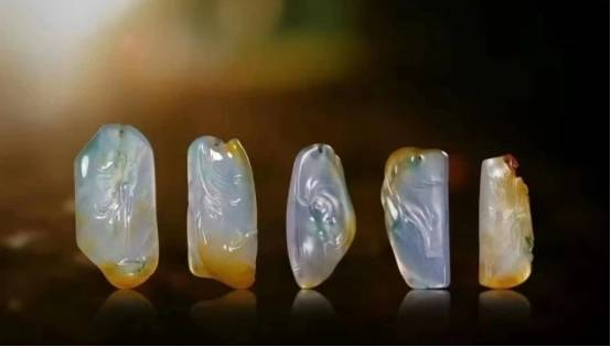 为什么黄金有价玉无价？为什么翡翠没有价格标准？  第8张