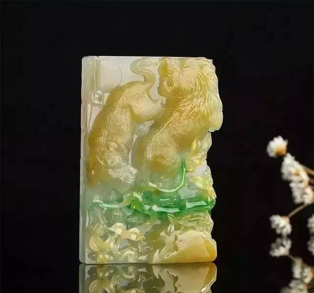 有些“瑕疵”不仅不会使翡翠掉价，甚至还能使其增值！  第8张