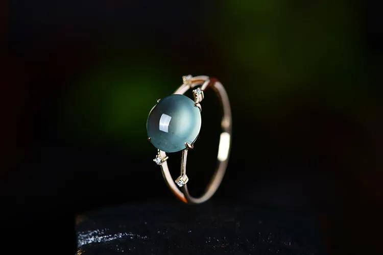 为什么种水好的翡翠总感觉没啥颜色？  第9张