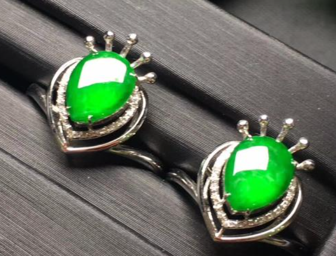 翡翠的颜色种类排名 翡翠什么颜色最好  第2张