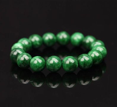 翡翠都有哪些品格？翡翠应该如何欣赏？  第2张