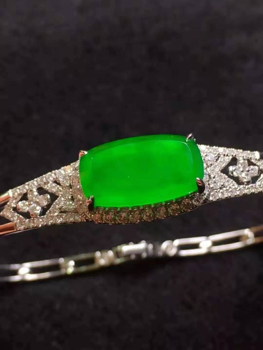 你知道翡翠的“三禁”“四怕”“八注意”吗？  第4张