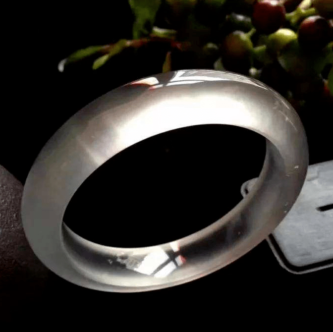 起胶、起刚、起莹的翡翠价值都不低  第12张