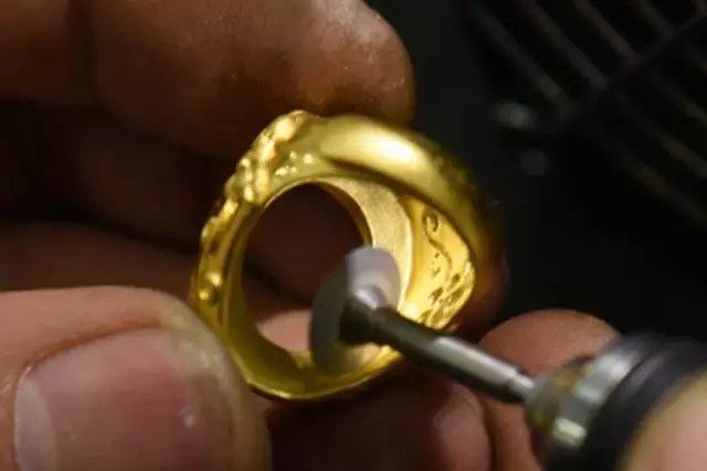 什么是黄金精工饰品？图文告诉你  第18张