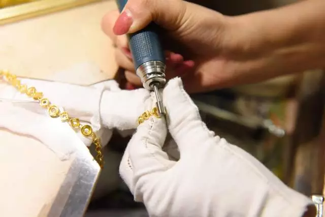 什么是黄金精工饰品？图文告诉你  第26张