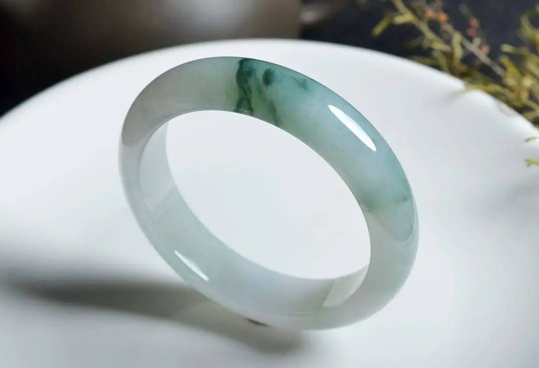 几百块能买到冰种翡翠？那都是假的！殊不知成本就10来块，你入坑了吗  第8张