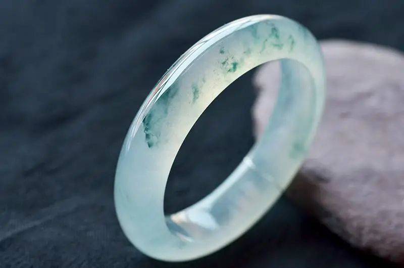 几百块能买到冰种翡翠？那都是假的！殊不知成本就10来块，你入坑了吗  第13张