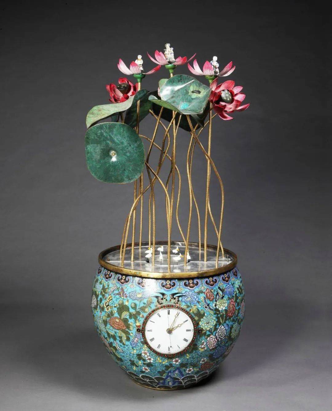 当时间遇上珠宝，钟表载着珠宝在岁月里悠悠回响  第2张