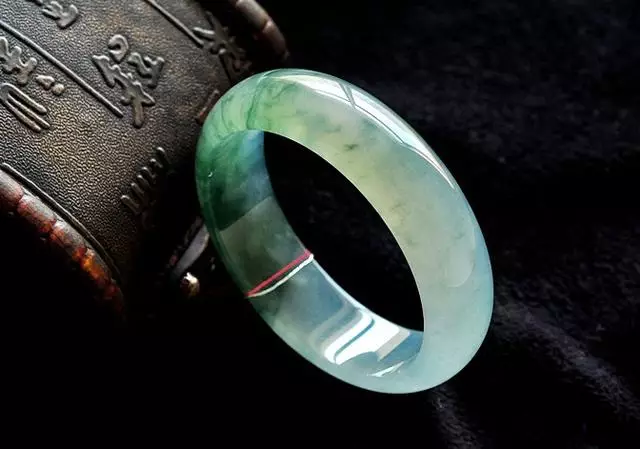 不懂翡翠的这个知识？你买再贵的翡翠也没用！  第7张