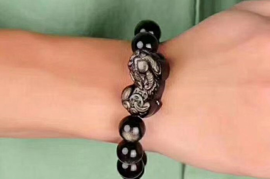 金曜石戴左手还是右手  第2张