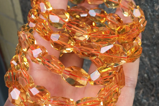 黄宝石和黄水晶的区别  第2张