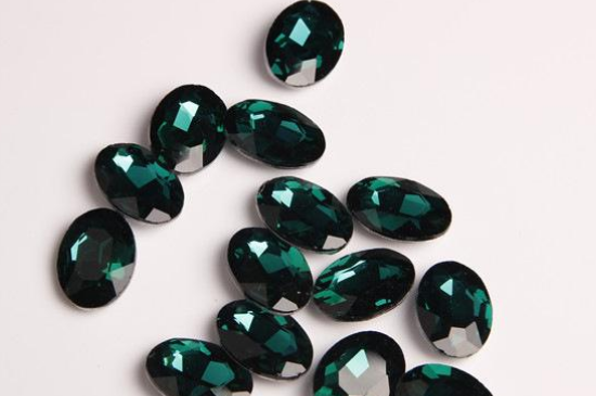 莱茵石是什么材质  第3张