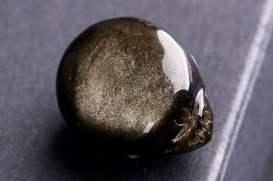 金耀石吊坠有什么功效?  第2张