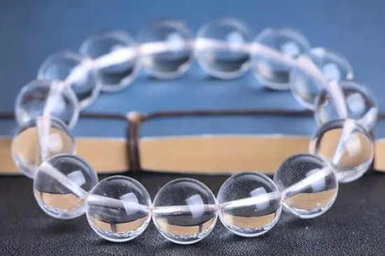 白水晶的寓意及功效，寓意母爱和美满  第2张