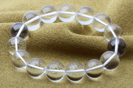 白阿塞和白水晶区别  第2张