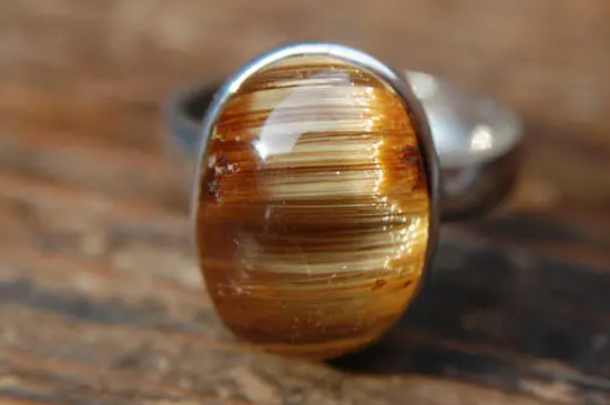 金发晶可以戴着洗澡睡觉吗  第2张