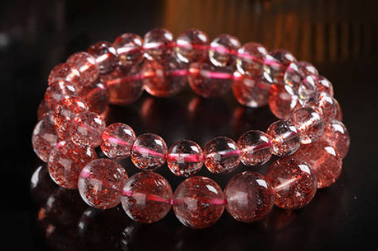 草莓晶可以跟黄金一起佩戴么  第3张