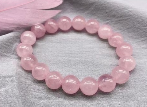 女生戴粉水晶手链禁忌左右手  第2张