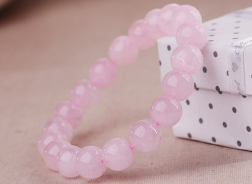 女生戴粉水晶手链禁忌左右手  第3张