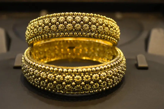 一个金手镯大概多少克  第2张