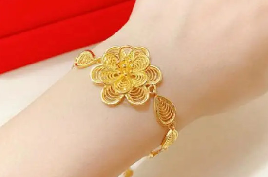 怎样清洗黄金首饰能清光亮如新  第2张