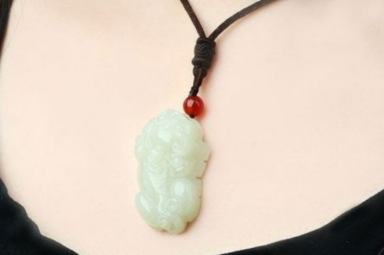 貔貅戴脖子上正确的戴法图片  第6张